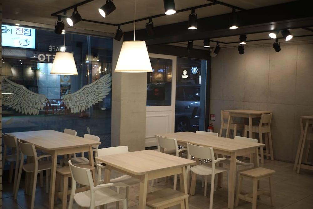 Creto Hotel Myeongdong Seoul Eksteriør billede